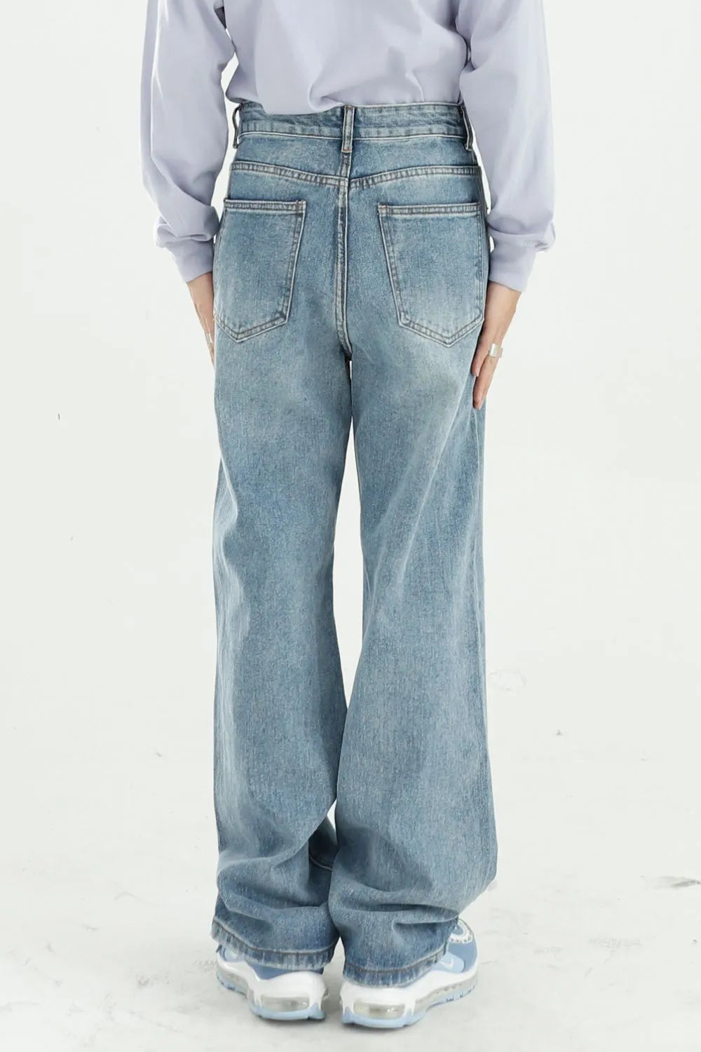 Distressed Wide Leg Jeans with Pockets