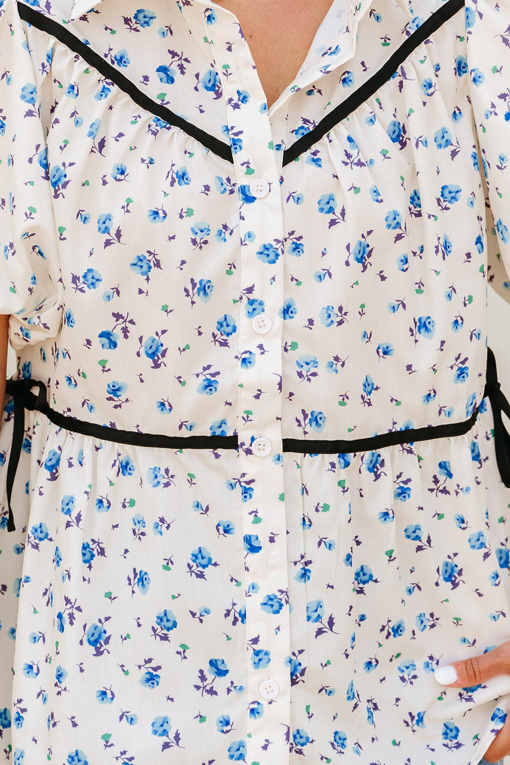 White Contrast Trim Floral Puff Short Sleeve Shirt