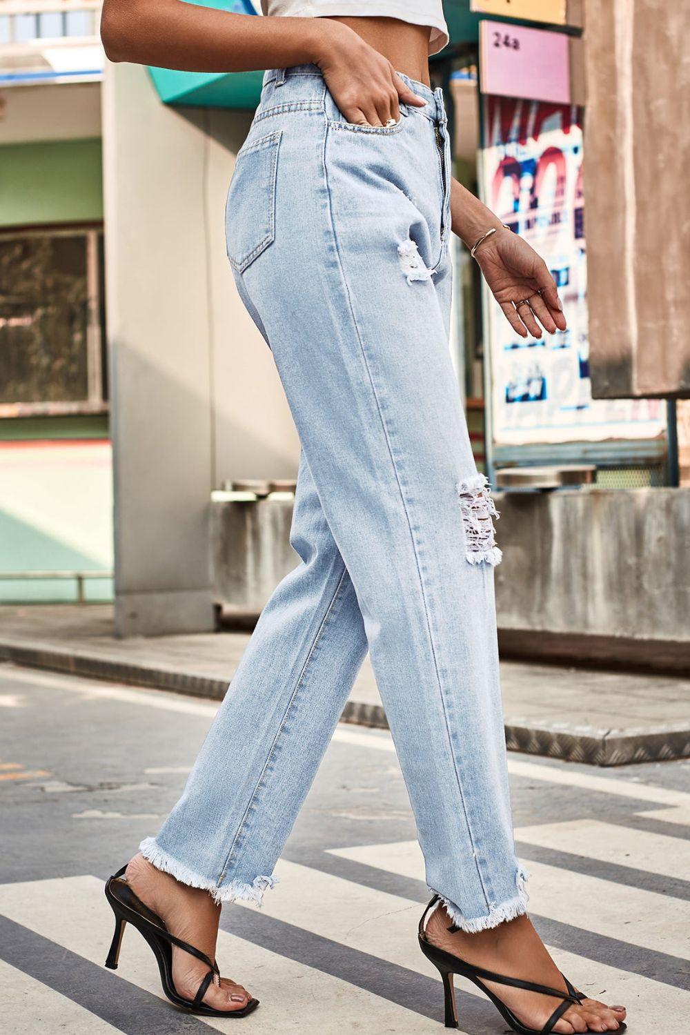 Distressed Buttoned Loose Fit Jeans Carauana Store