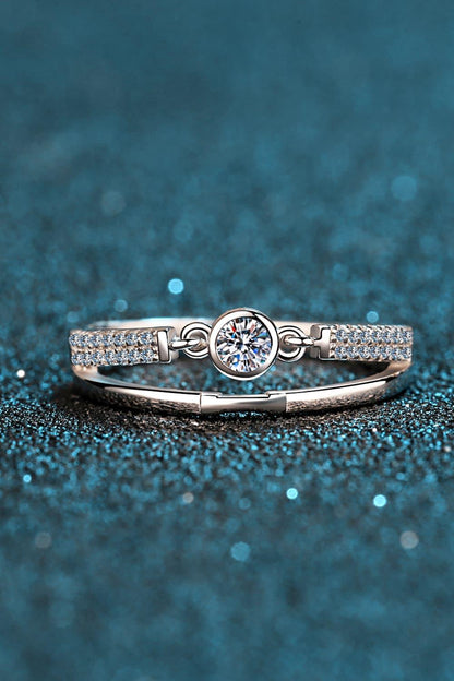 Moissanite Cutout Rhodium-Plated Ring Carauana Store