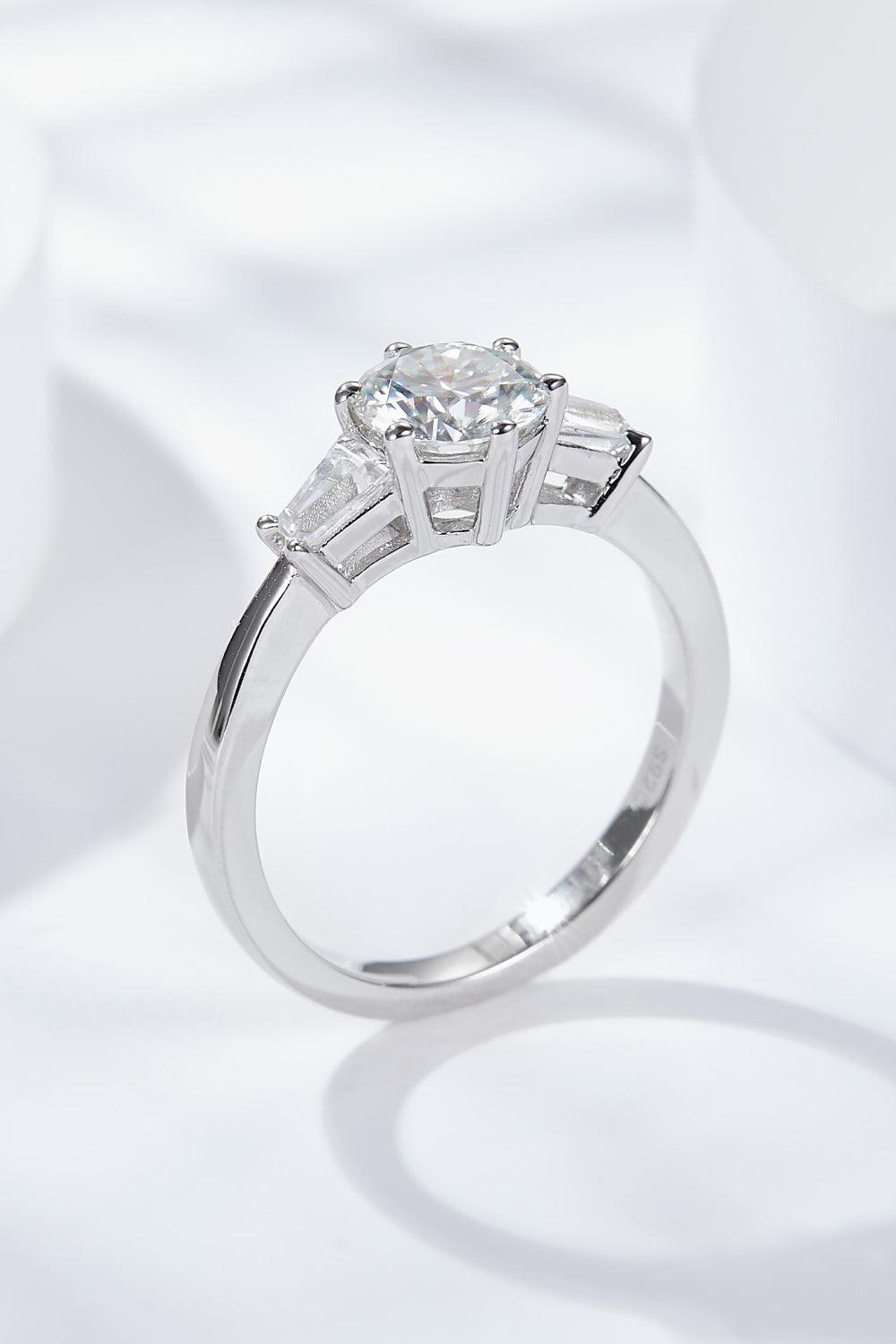 Loyal Love 1 Carat Moissanite Platinum-Plated Ring Carauana Store