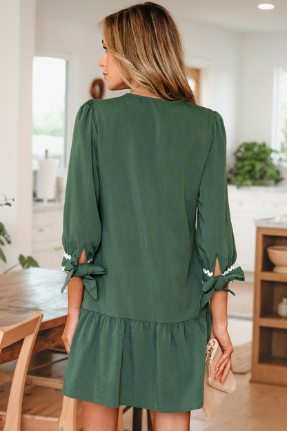 Canton Contrast Ricrac Trim Button V Neck Knotted Bracelet Sleeve Shift Dress CaRaUaNa Fashion