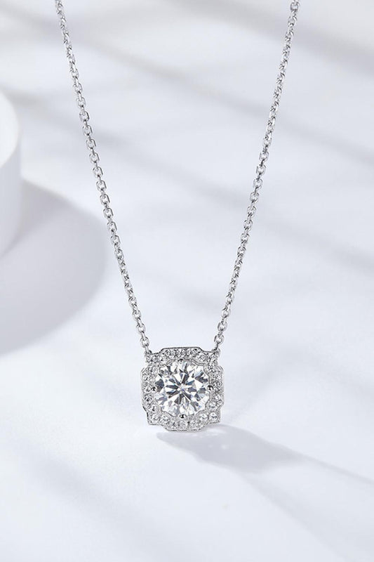 1 Carat Moissanite Flower Shape Pendant Chain Necklace Carauana Store