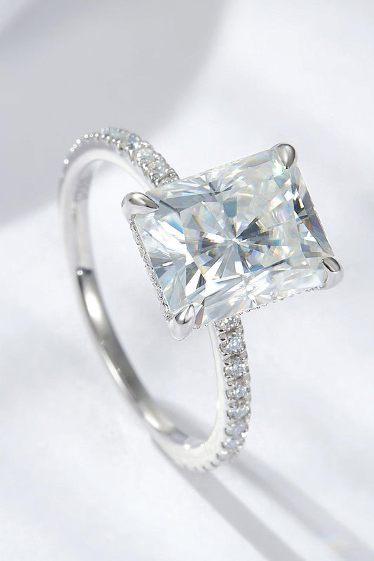 4 Carat Moissanite 4-Prong Side Stone Ring Carauana Store