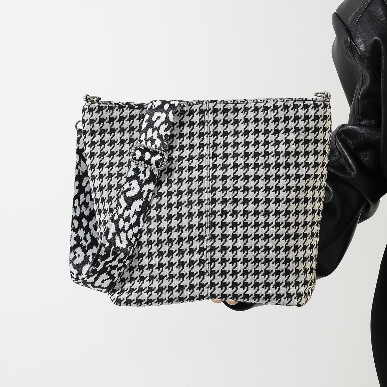 Adjustable Strap Medium Shoulder Bag Carauana Store