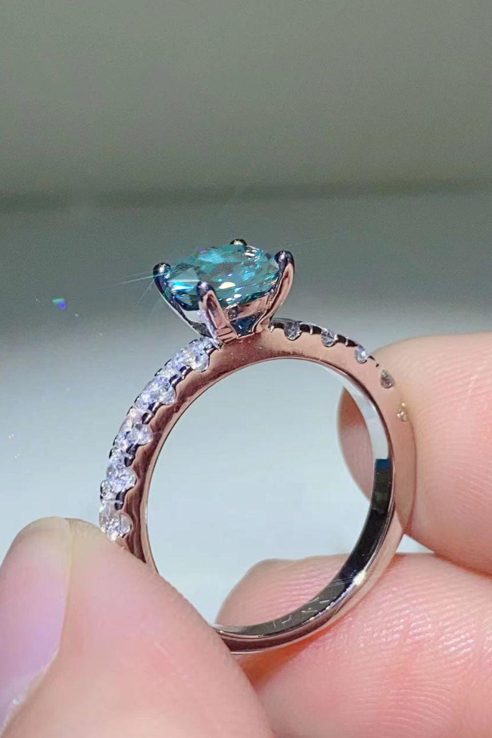 Future Style 1 Carat Moissanite Side Stone Ring Carauana Store