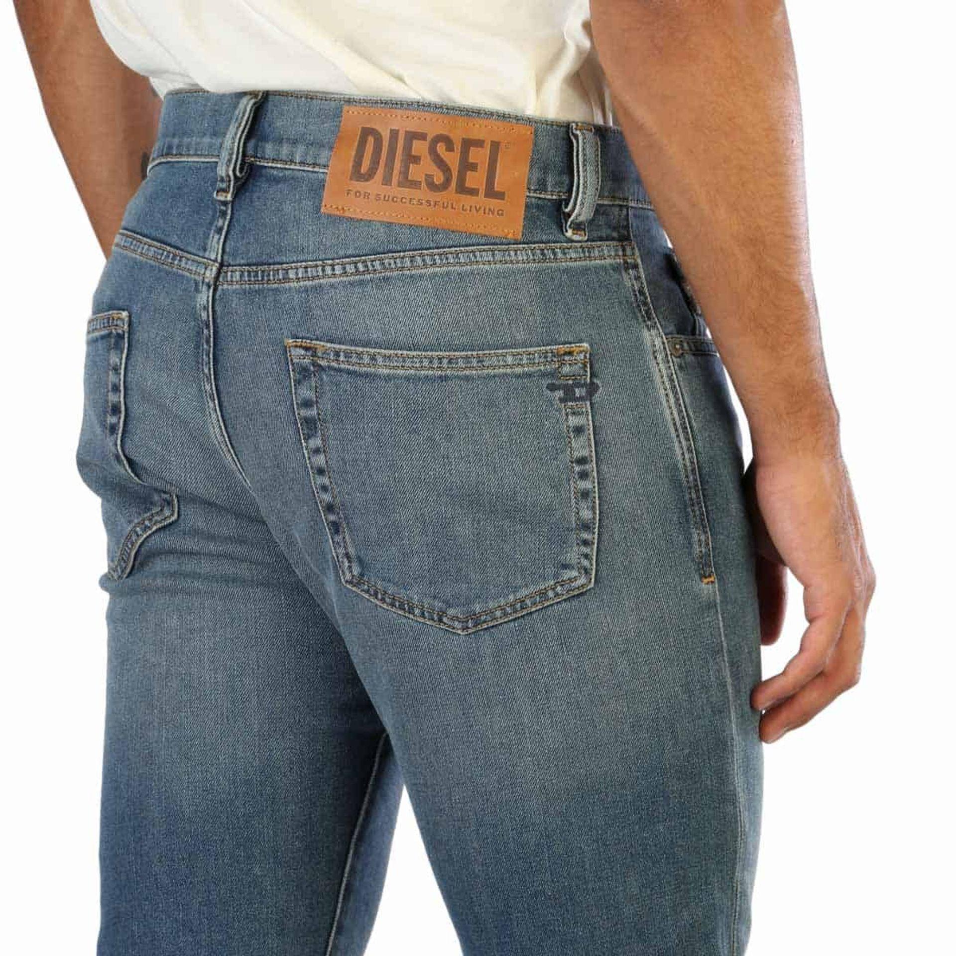 Diesel Jeans Carauana Store