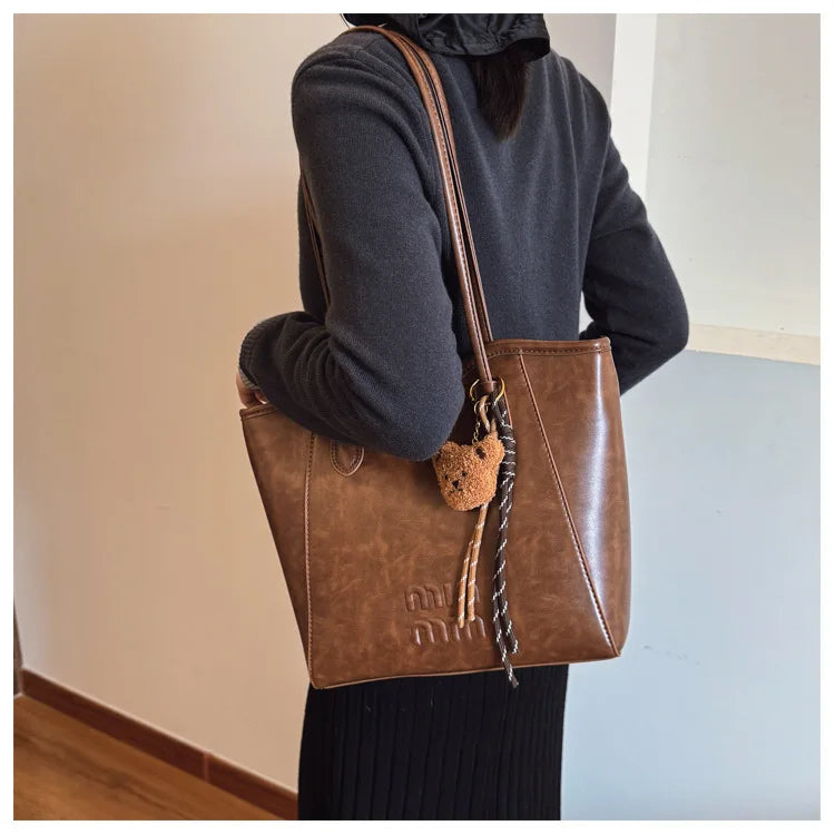 Large Capacity Retro Casual Shoulder Bag