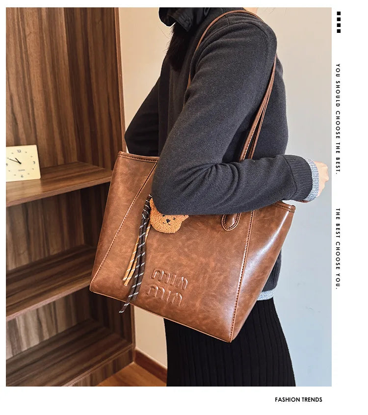 Large Capacity Retro Casual Shoulder Bag