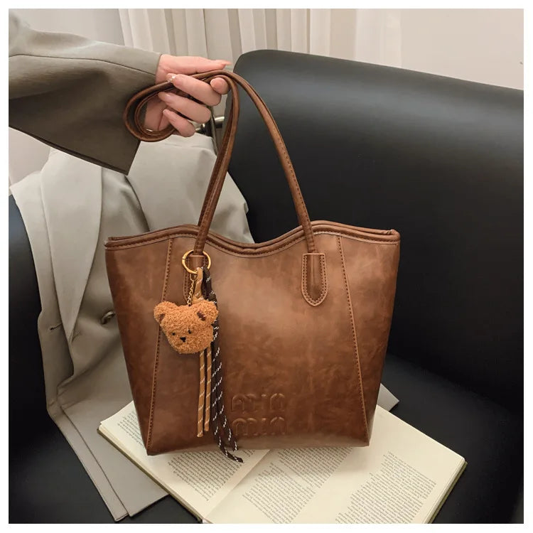 Large Capacity Retro Casual Shoulder Bag