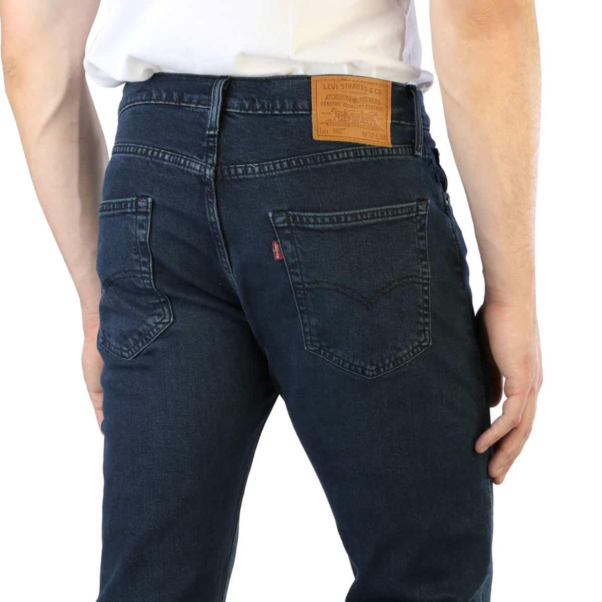 Levis Jeans Carauana Store