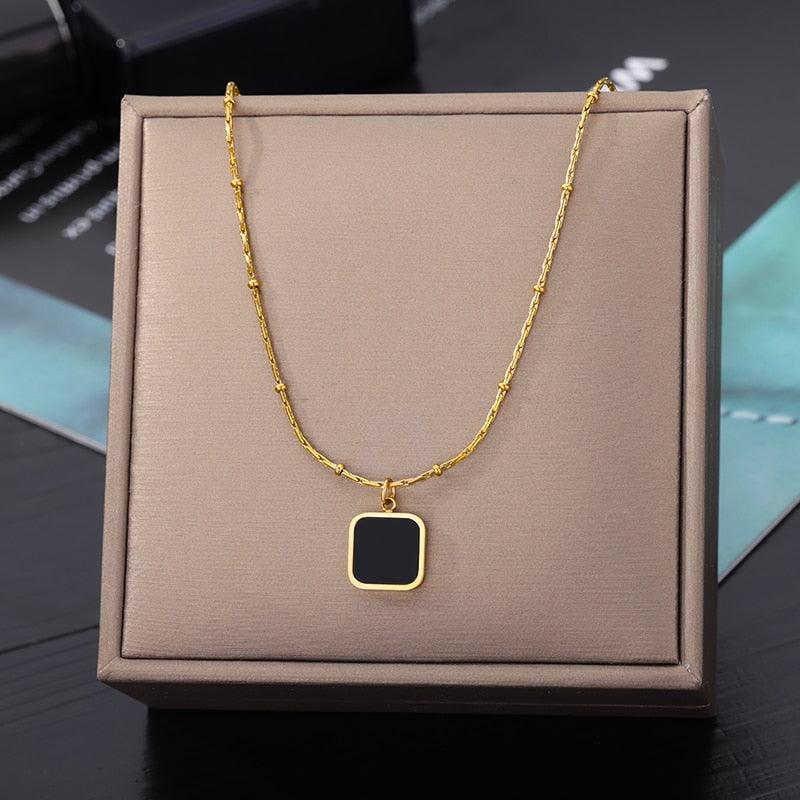 Vintage Rust Steel Zircon Necklace Flat Snake Bone Chain Blade Chain Square Emerald Pendant Necklace Women Carauana Store