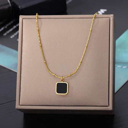Vintage Rust Steel Zircon Necklace Flat Snake Bone Chain Blade Chain Square Emerald Pendant Necklace Women Carauana Store