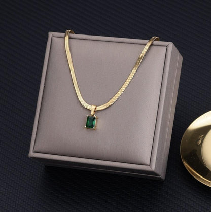 Vintage Rust Steel Zircon Necklace Flat Snake Bone Chain Blade Chain Square Emerald Pendant Necklace Women Carauana Store