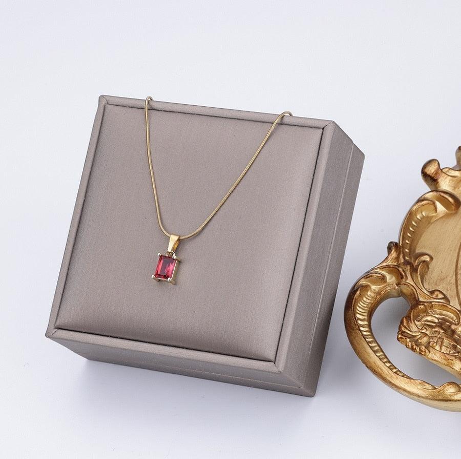 Vintage Rust Steel Zircon Necklace Flat Snake Bone Chain Blade Chain Square Emerald Pendant Necklace Women Carauana Store