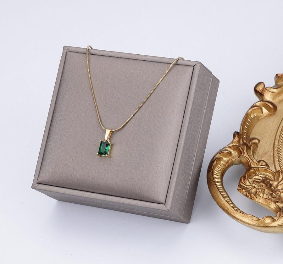 Vintage Rust Steel Zircon Necklace Flat Snake Bone Chain Blade Chain Square Emerald Pendant Necklace Women Carauana Store