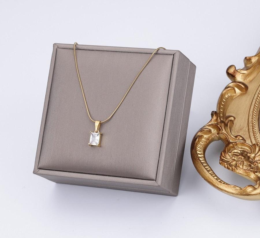 Vintage Rust Steel Zircon Necklace Flat Snake Bone Chain Blade Chain Square Emerald Pendant Necklace Women Carauana Store