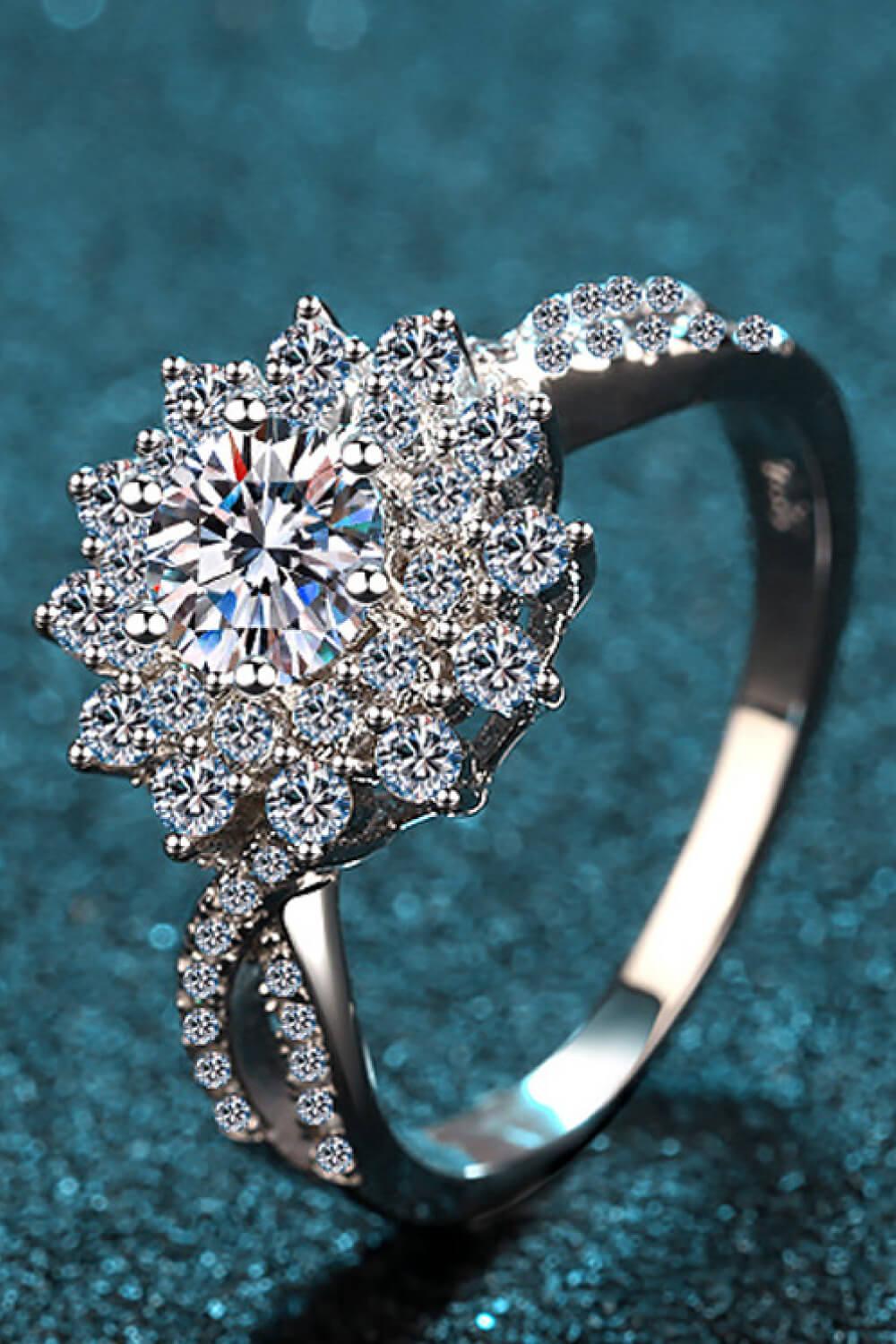 Moissanite Flower-Shape Split Shank Ring CaRaUaNa Fashion
