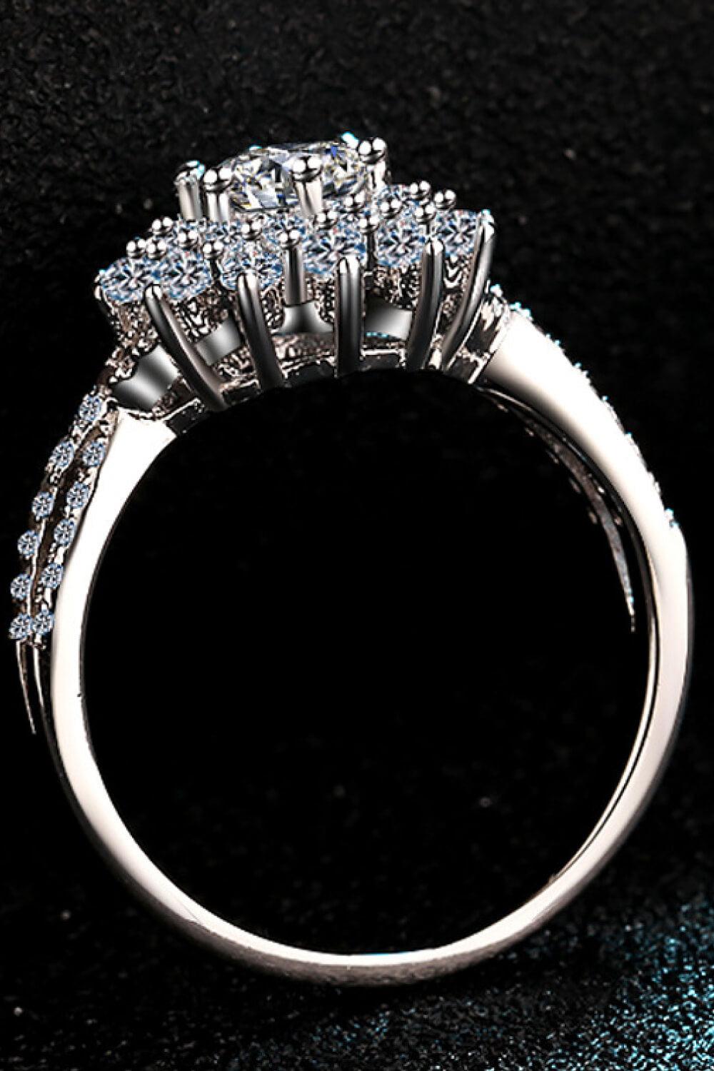 Moissanite Flower-Shape Split Shank Ring CaRaUaNa Fashion